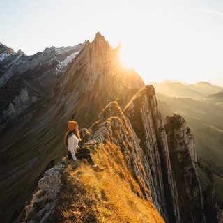 Логотип Телеграм канала light_insidee. Бесплатная аналитика Telegram каналов