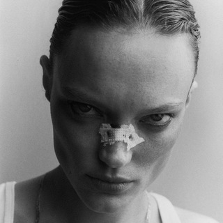 Логотип Телеграм канала woundedbyfashion. Бесплатная аналитика Telegram каналов