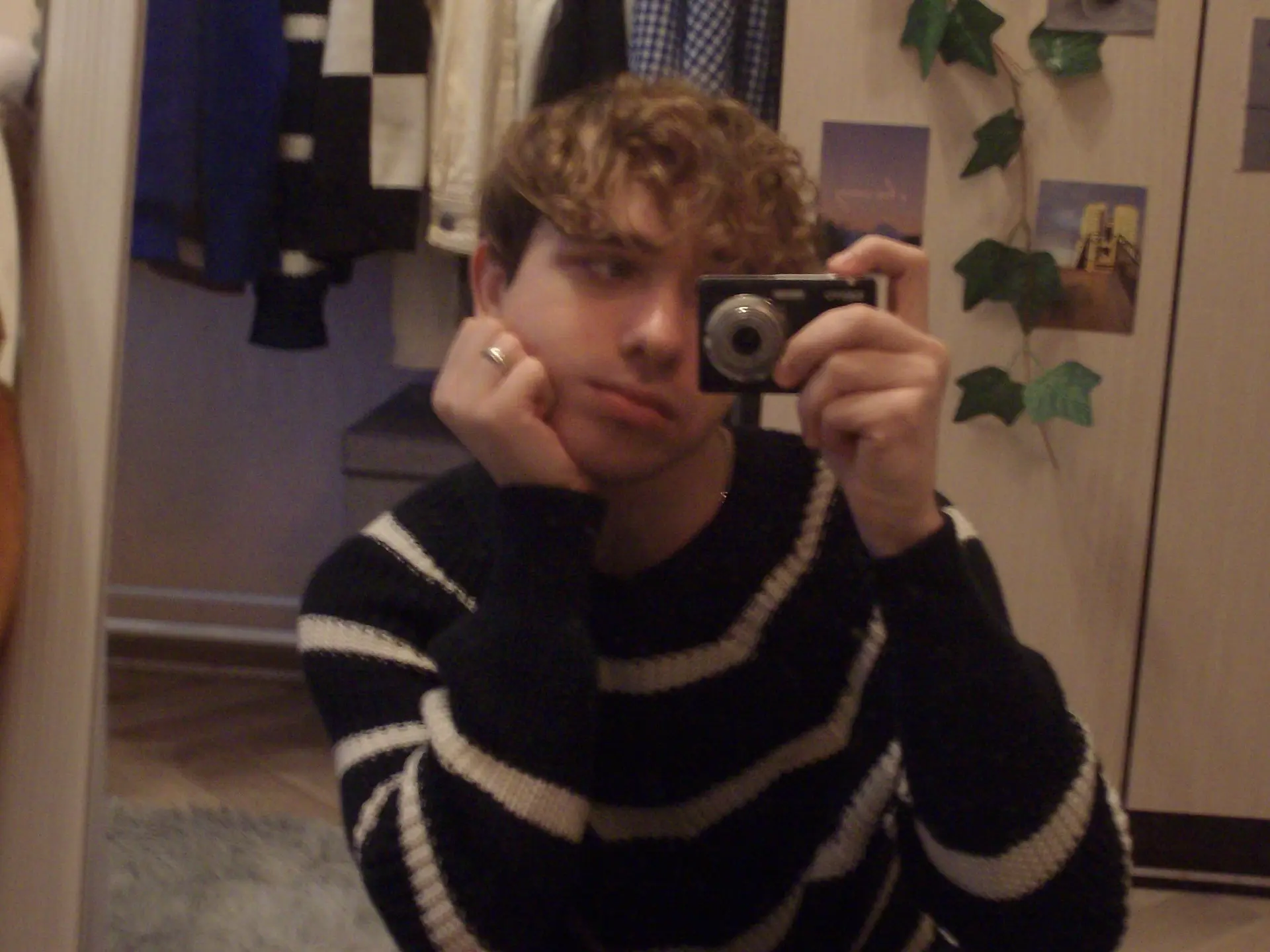 Логотип Телеграм канала den_arr. Бесплатная аналитика Telegram каналов