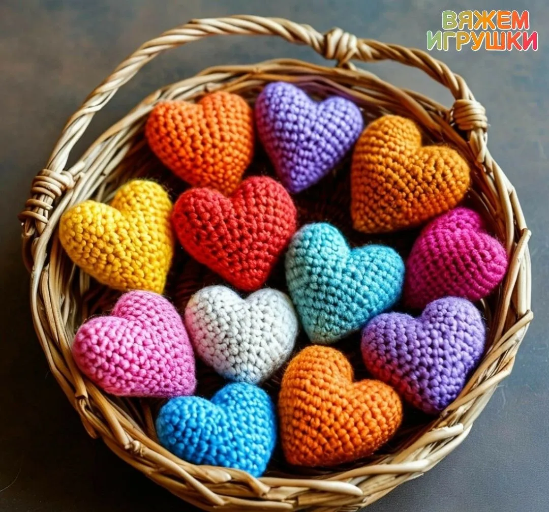 Логотип Телеграм канала vyazhem_igrushkii. Бесплатная аналитика Telegram каналов