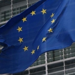 Логотип Телеграм канала Работа в Европе🇪🇺💶. Бесплатная аналитика Telegram каналов