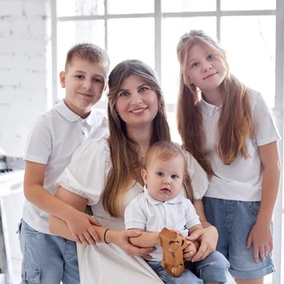 Логотип Телеграм канала mama_na_svyazii. Бесплатная аналитика Telegram каналов