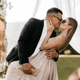 Логотип Телеграм канала Di_litvinova_di. Бесплатная аналитика Telegram каналов