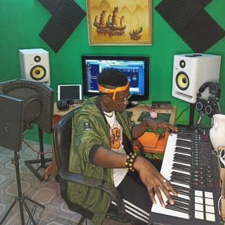 Telegram Channel logo beatsbydavinchy_the_pro. Free Telegram Channel Analytics