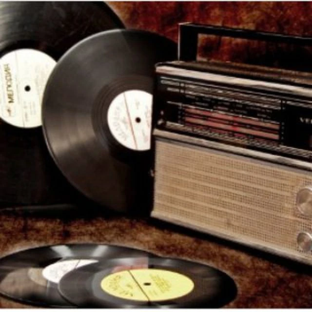 Логотип Телеграм канала radio_teatr. Бесплатная аналитика Telegram каналов