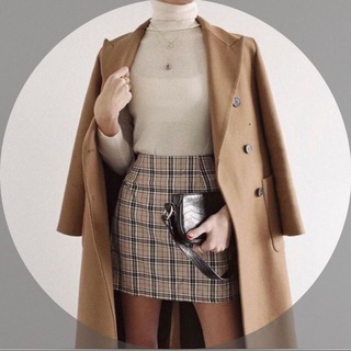 Логотип Телеграм канала 👑АКТУАЛЬНЫЕ СБОРЫ👑 "СТИЛЬНЫЙ ГАРДЕРОБЧИК". Бесплатная аналитика Telegram каналов