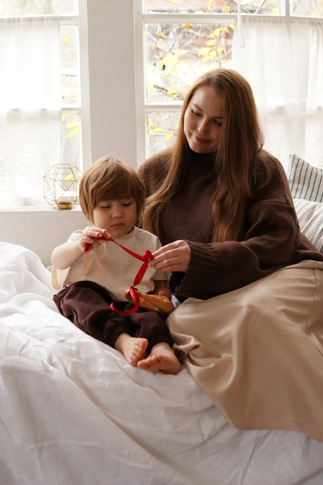 Логотип Телеграм канала romashkarom. Бесплатная аналитика Telegram каналов