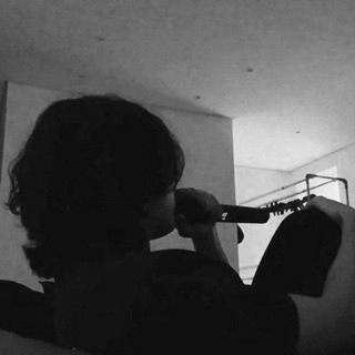 Логотип Телеграм канала идиолатри́я.. Бесплатная аналитика Telegram каналов