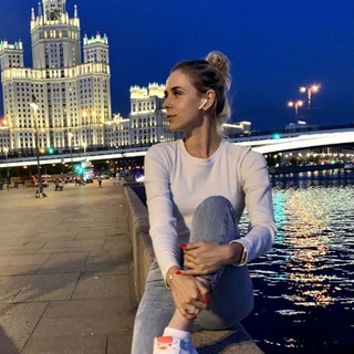 Логотип Телеграм канала englishviibe. Бесплатная аналитика Telegram каналов