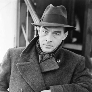 Логотип Телеграм канала Эрих Мария Ремарк. Бесплатная аналитика Telegram каналов