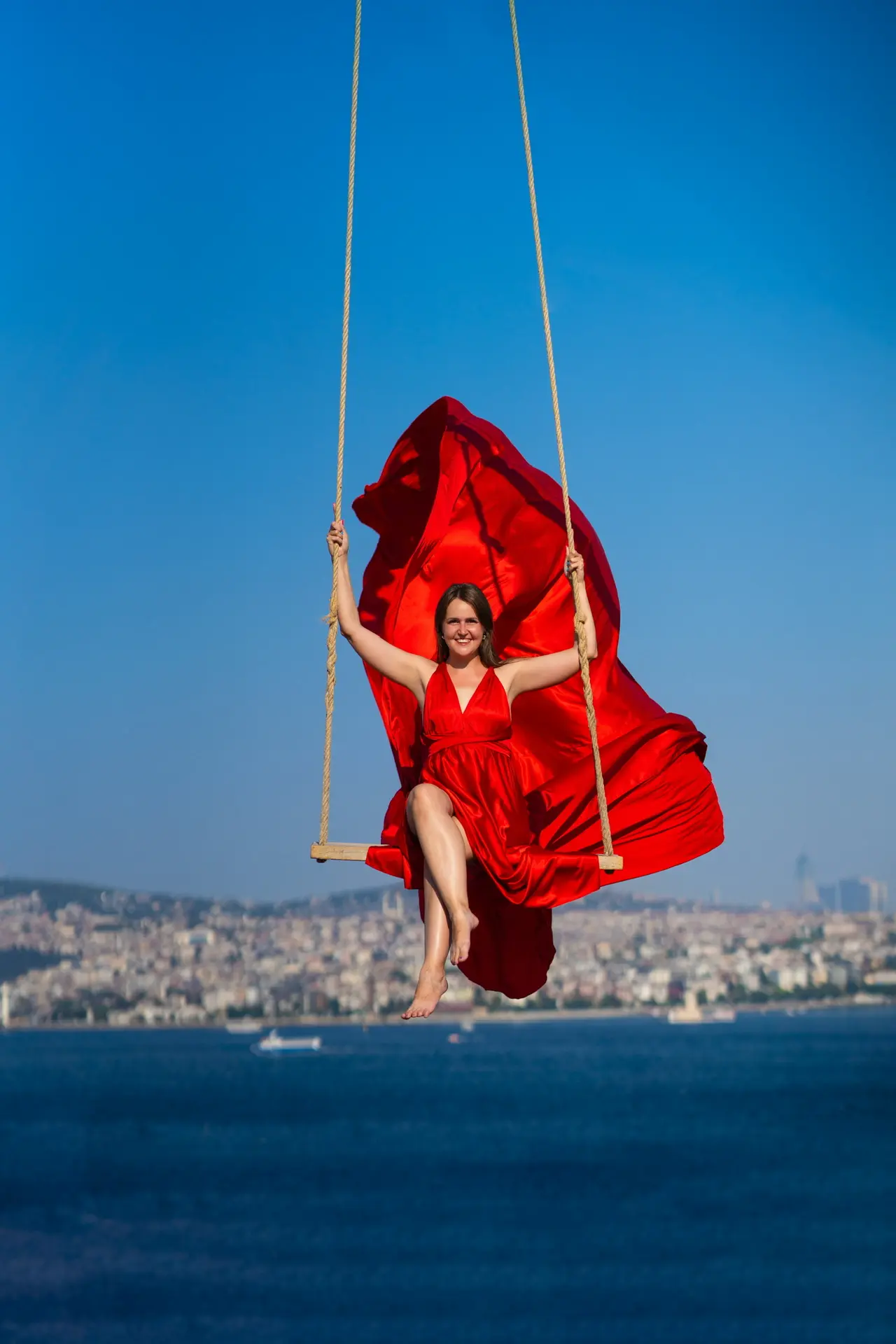 Логотип Телеграм канала activity_mom. Бесплатная аналитика Telegram каналов