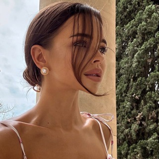 Логотип Телеграм канала isesthetique. Бесплатная аналитика Telegram каналов