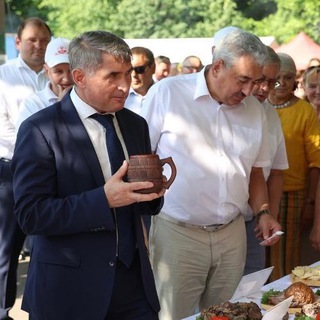 Логотип Телеграм канала ПолитBAR. Бесплатная аналитика Telegram каналов