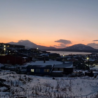 Логотип Телеграм канала "На РубежУ"- Сахалин и Курилы неофициально😍. Бесплатная аналитика Telegram каналов