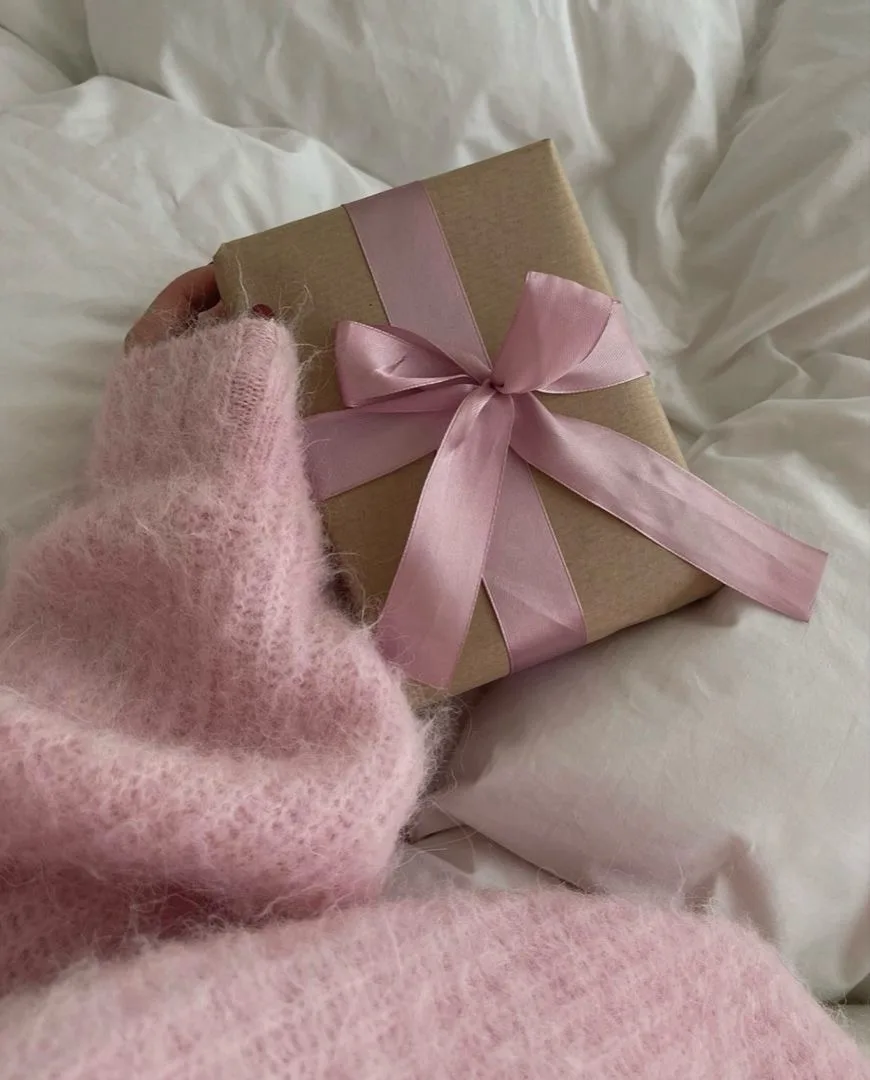 Telegram Channel logo cutegiftss. Free Telegram Channel Analytics