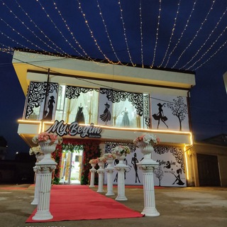 Логотип Телеграм канала 👑𝓑𝓮𝓰𝓲𝓶 𝓢𝓱𝓸𝔀𝓻𝓸𝓸𝓶👑. Бесплатная аналитика Telegram каналов