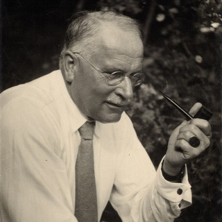 Логотип Телеграм канала Jung_tsitaty_psyhoIogia. Бесплатная аналитика Telegram каналов