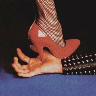 Логотип Телеграм канала +wHxUf6-DeeIyOWZi. Бесплатная аналитика Telegram каналов