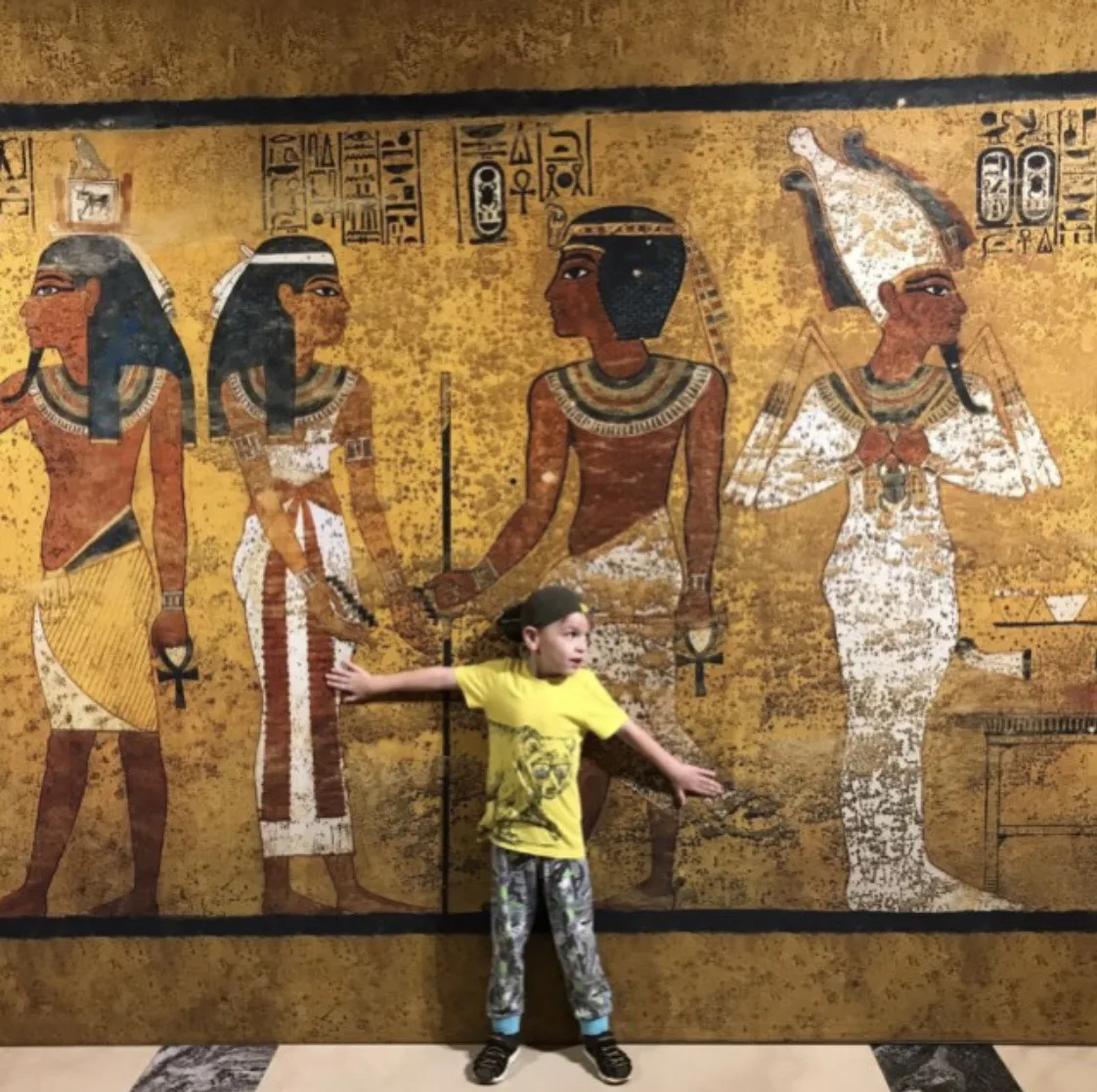 Логотип Телеграм канала deti_v_musee. Бесплатная аналитика Telegram каналов