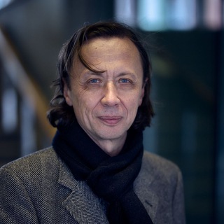 Логотип Телеграм канала Бухарин слушает. Бесплатная аналитика Telegram каналов