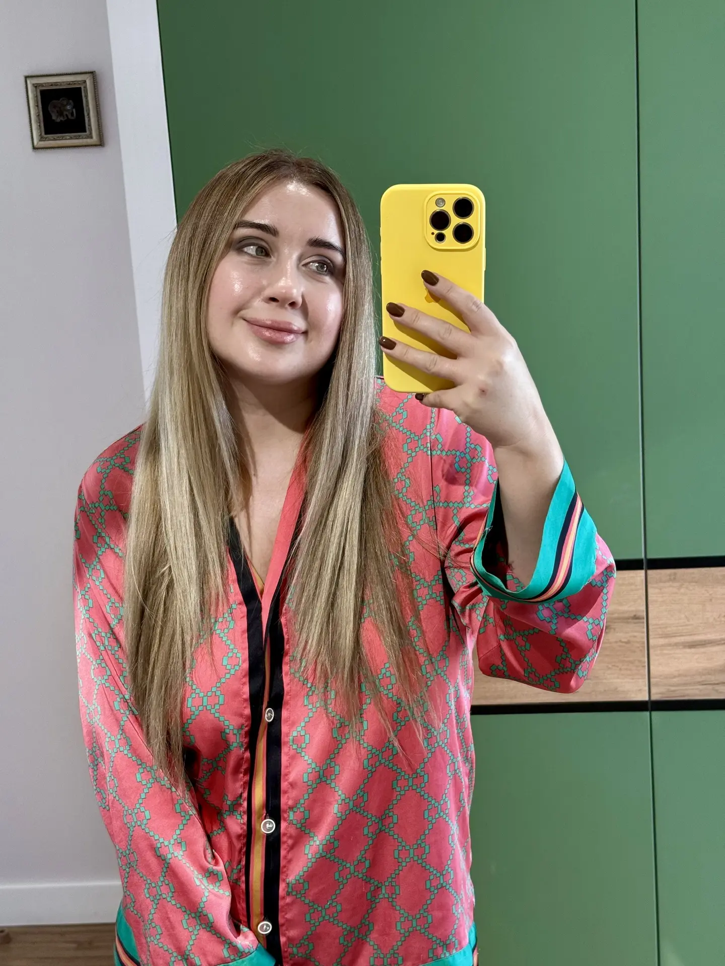 Telegram Channel logo id613000213159_biz. Free Telegram Channel Analytics