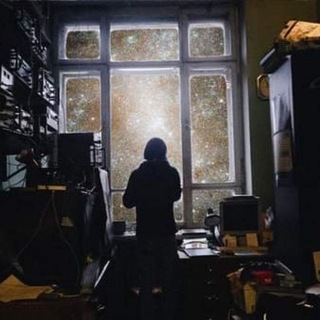 Логотип Телеграм канала На твою девушку упал космодесантник. Бесплатная аналитика Telegram каналов