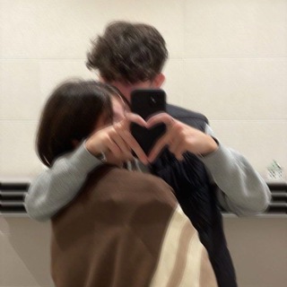 Telegram Channel logo Cᴏᴜᴘʟᴇ🖤™. Free Telegram Channel Analytics