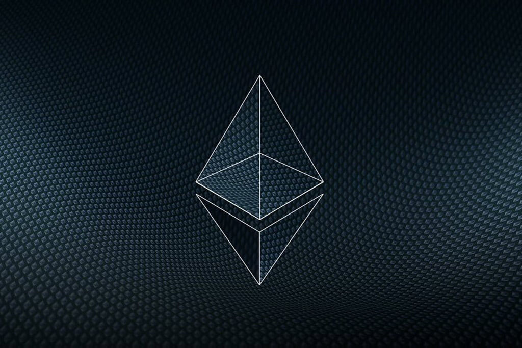 Ethereum - вторая по капитализация криптовалюту, представляющая из себя платформу для реализации децентрализованных приложений со смарт контрактами
