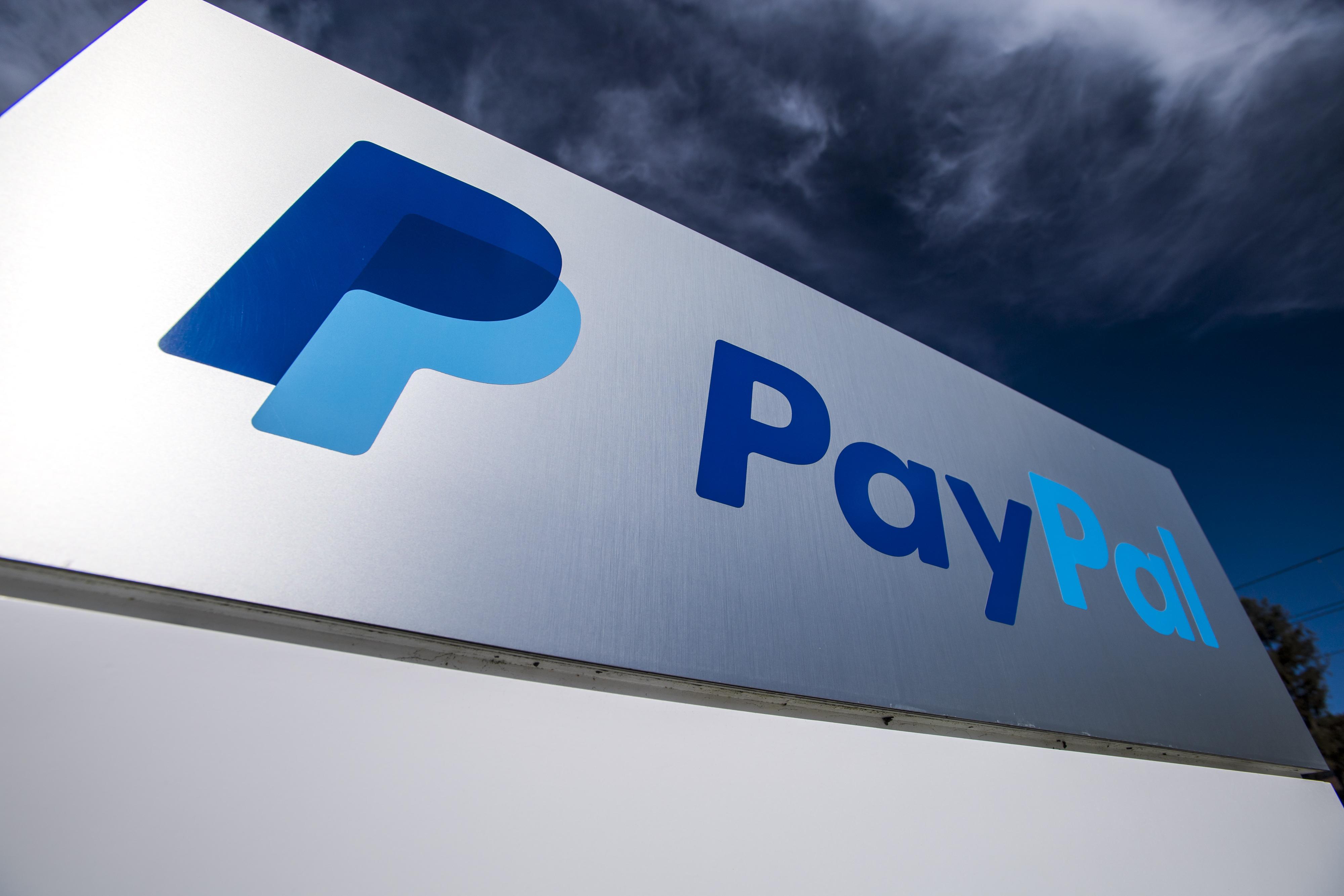 Bloomberg: PayPal планирует приобрести криптовалютные компании
