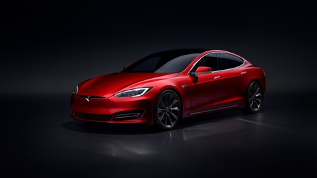 Акции Tesla подорожали за три месяца на 410% и обошли биткоин по доходности