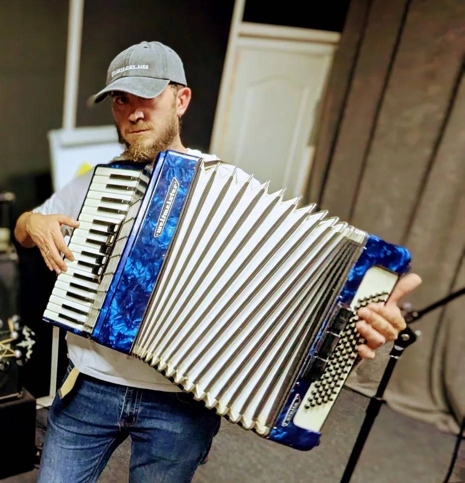 STEEh с аккордеоном