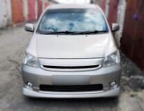 Реснички на фары Toyota Raum Z20 2003-2011