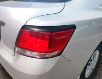 Реснички на задние фонари со скотчем для Toyota Alion T260 2016-2021
