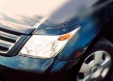 Реснички на фары для Toyota Ist NCP60 2002-2007