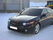 Планка в решетку радиатора "SPORT" для Honda Accord VIII 2008- / Acura TSX (CU2)var №2 без логотипа Honda