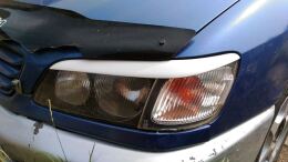 Реснички на фары для Toyota Ipsum SXM10 1996-2001