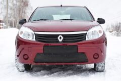 Зимняя заглушка решетки переднего бампера Renault  Sandero 2009-2013
