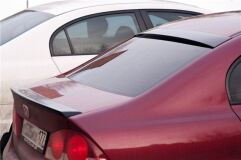 Cпойлер узкий на кромку крышки багажника Honda Civic 4D