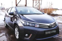 Накладки на передние фары (реснички) Toyota Corolla (седан) 2012-2015