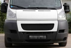 Решётка радиатора с ЧЕРНОЙ сеткой Citroen Jumper Шасси 2006-2013,  Jumper 2006-2013 (250 кузов)