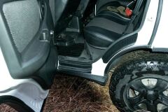 Накладки на внутренние части задних арок БЕЗ СКОТЧА (вариант 2) Chevrolet Niva 2002-2008, Chevrolet Niva Bertone 2009-2019, Lada (ВАЗ) Niva 2020-, Niva Travel 2020-