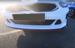 Накладка на передний бампер (очки) KIA Ceed 3 2018+