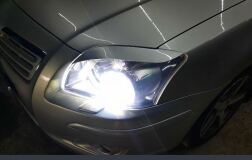 Реснички на фары для Toyota Avensis AZT 250 2006-2009 рестайлинг