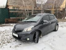 Реснички на фары для Toyota Vitz 2010-2014