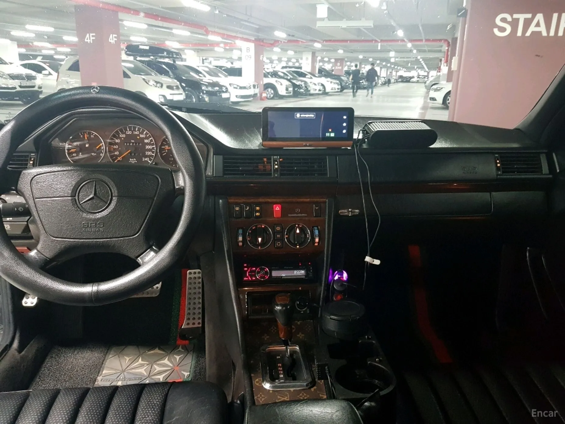 Mercedes Benz E-Class W124 превью 4