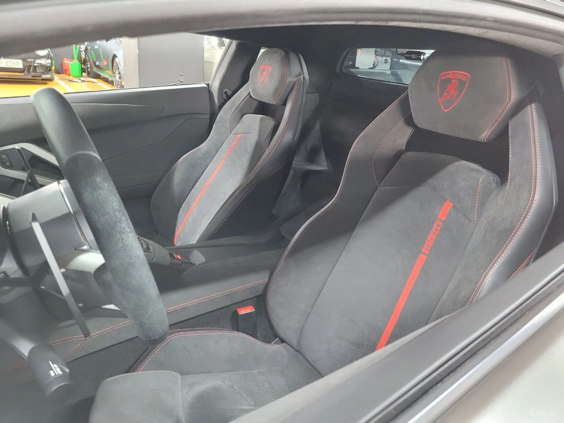 Lamborghini Aventador превью 10
