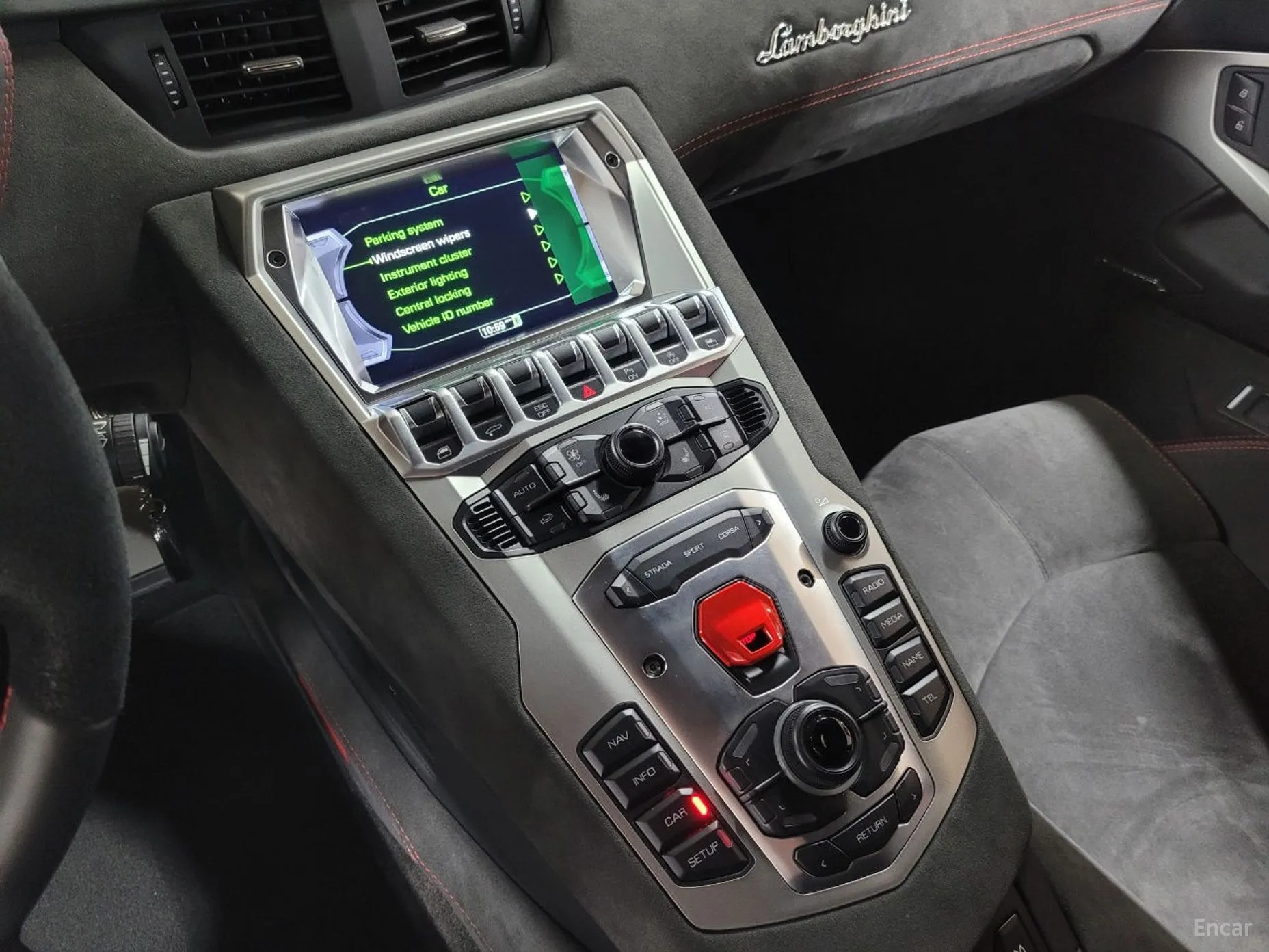 Lamborghini Aventador превью 12