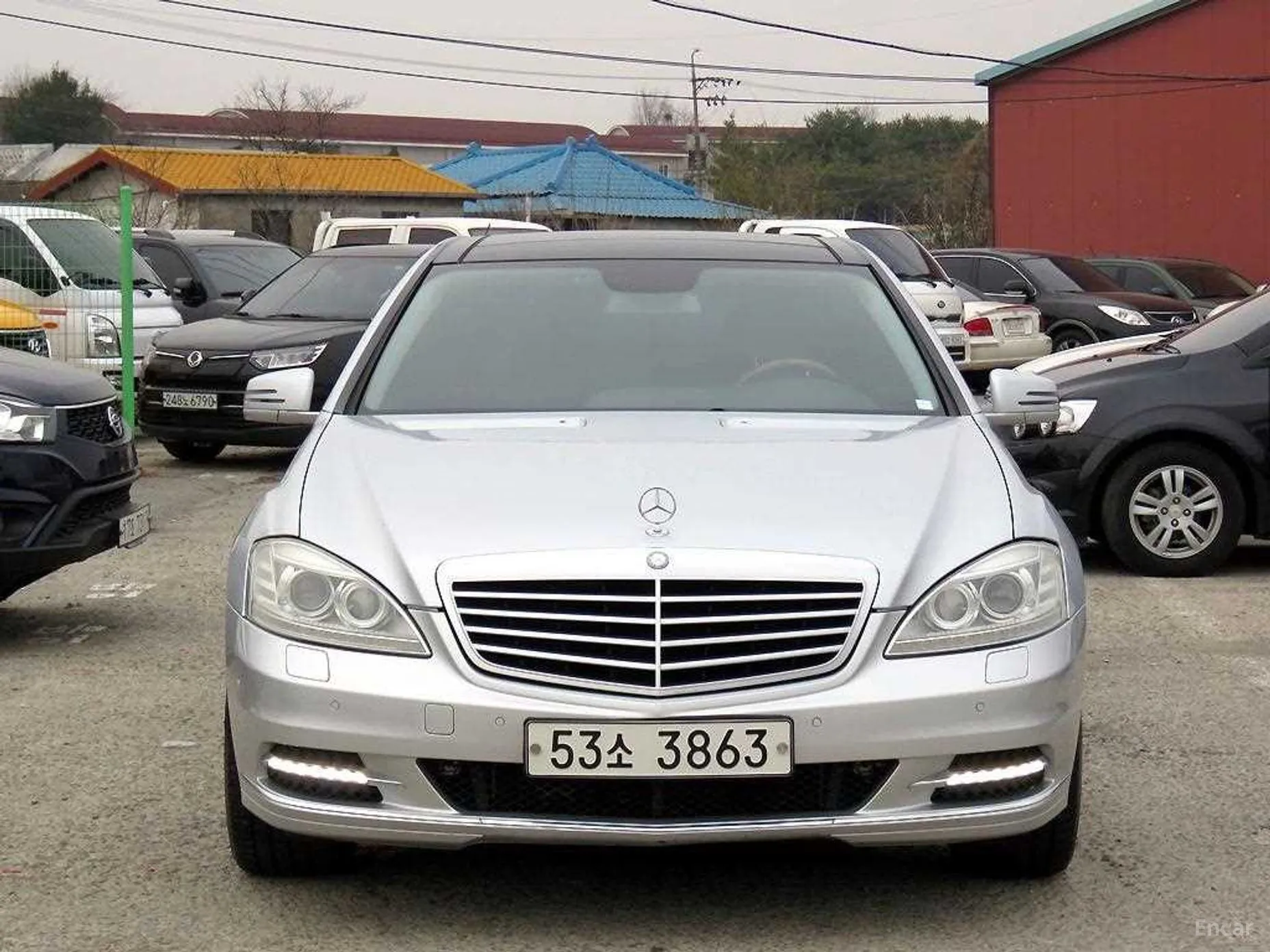 Mercedes Benz S-Class W221