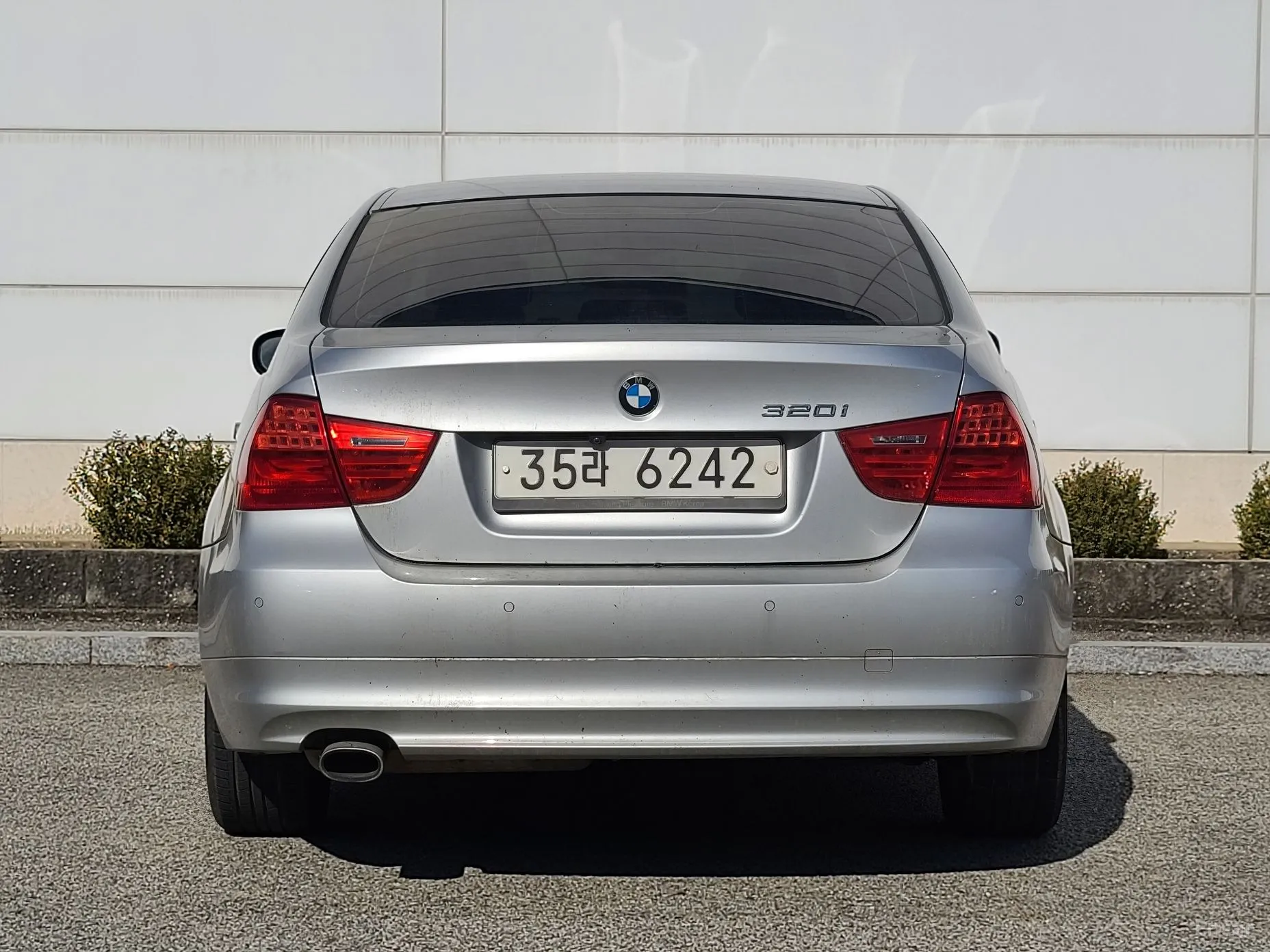 BMW 3 Series (E90) превью 3