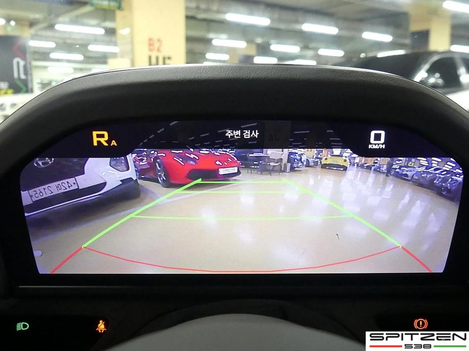 McLaren 720S превью 14